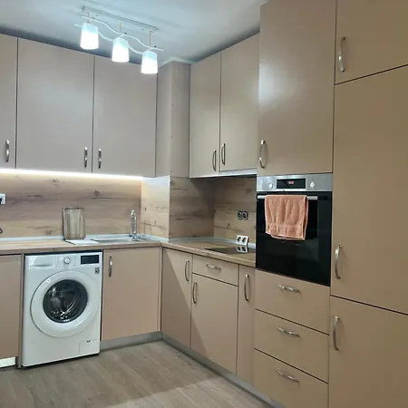 Apartman Yuel Home *